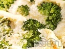 Рецепта Коледен солен кейк с оризово брашно, броколи и сирене